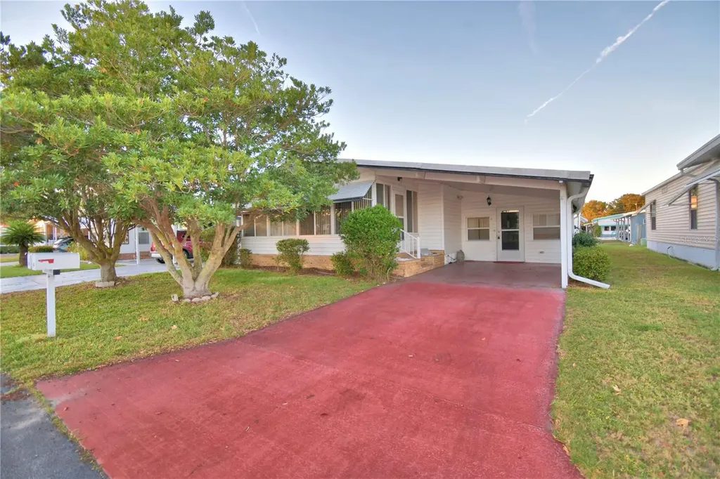 4251 Cedarwood Street Winter Haven FL 33880