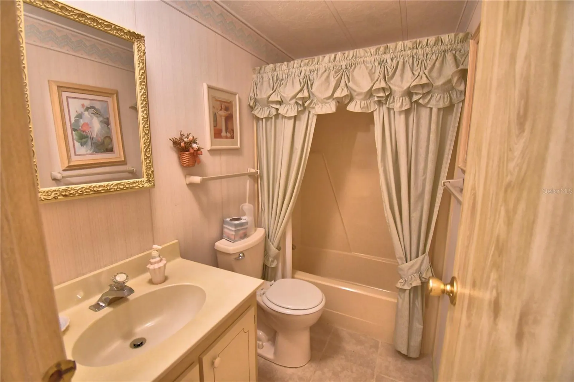 4251 Cedarwood Street Winter Haven FL 33880
