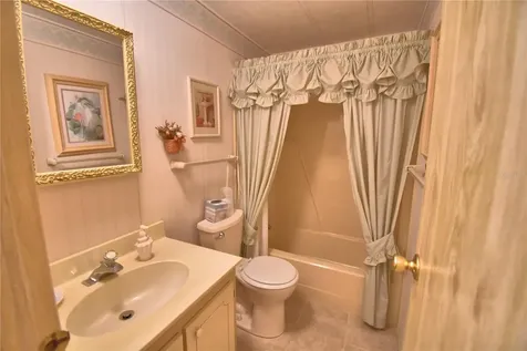 4251 Cedarwood Street Winter Haven FL 33880