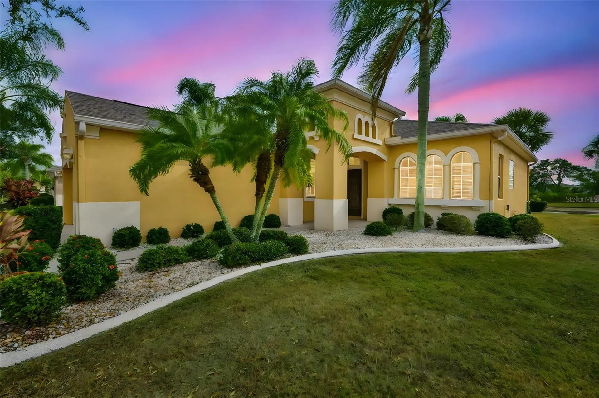 840 King Leon Way Sun City Center FL 33573