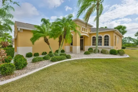 840 King Leon Way Sun City Center FL 33573