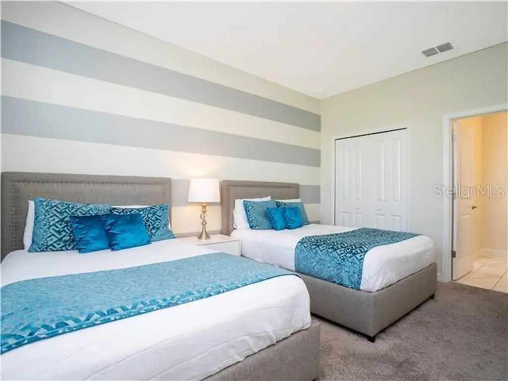 1568 Maidstone Court Davenport FL 33896