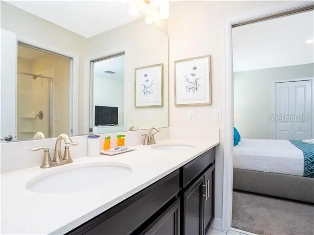 1568 Maidstone Court Davenport FL 33896