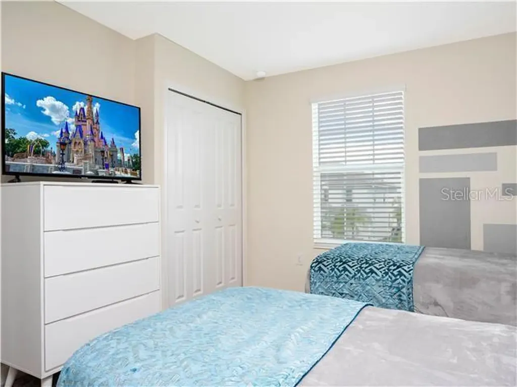 1568 Maidstone Court Davenport FL 33896