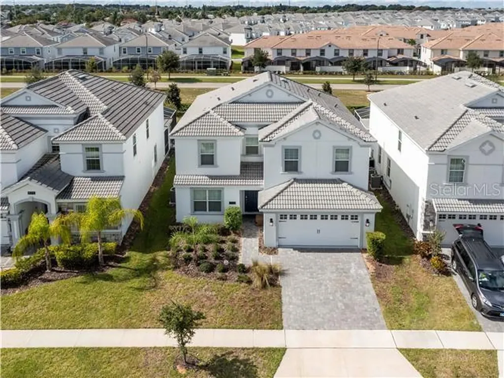 1568 Maidstone Court Davenport FL 33896