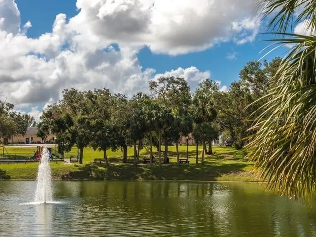 1568 Maidstone Court Davenport FL 33896