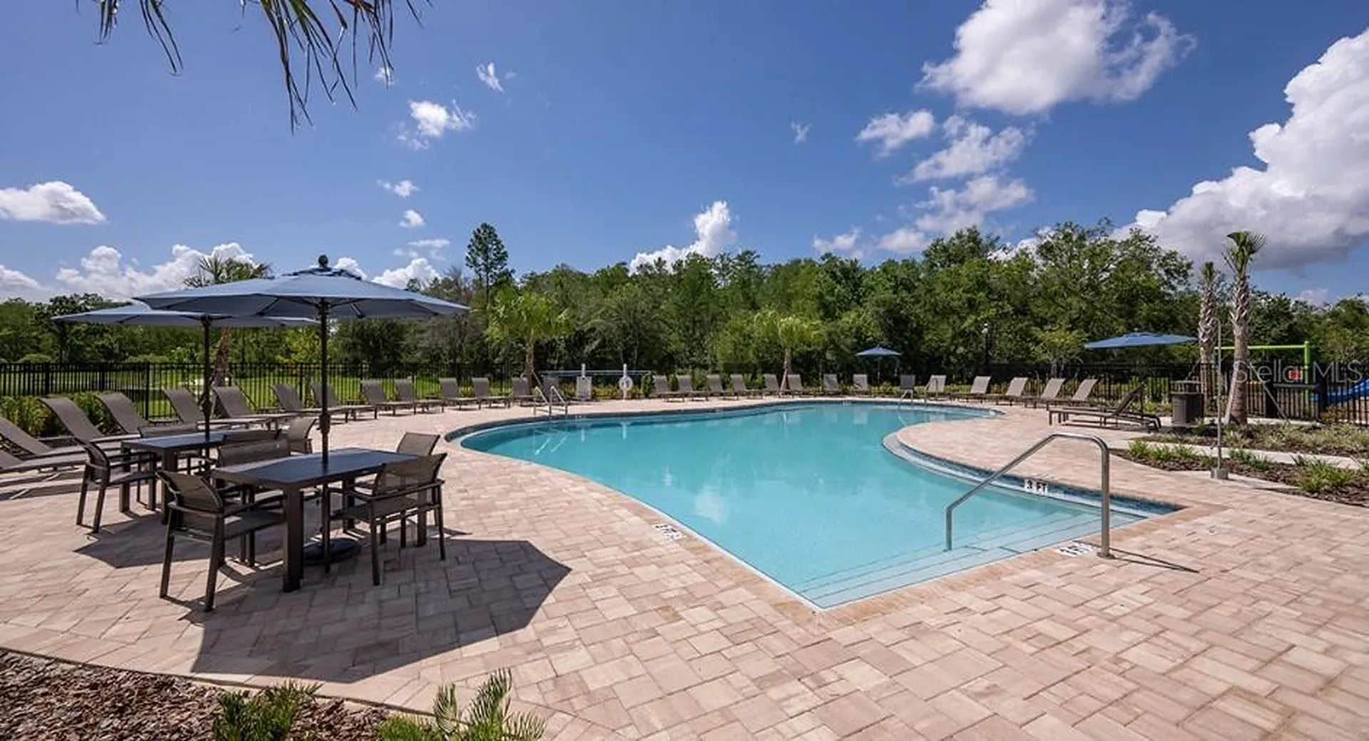2932 Skyline Loop Kissimmee FL 34758