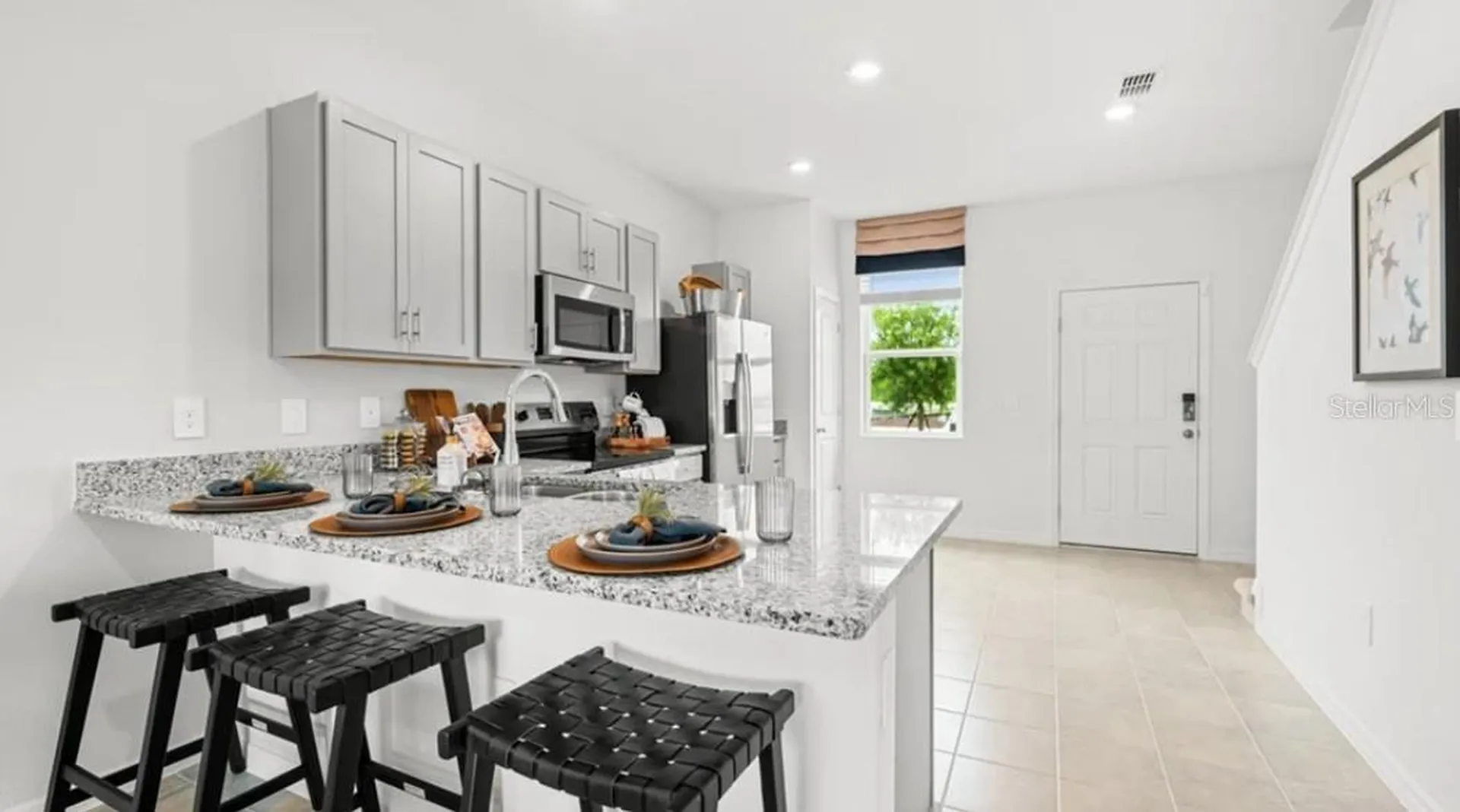 2932 Skyline Loop Kissimmee FL 34758