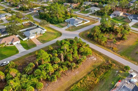 Dinsmore Street North Port FL 34288