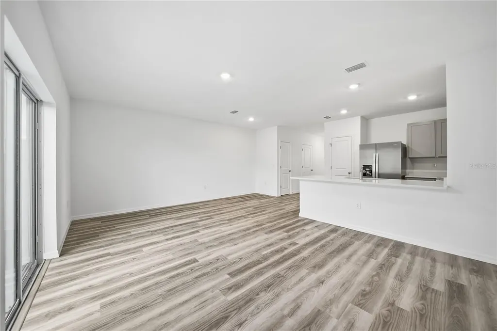 32497 Midsummer Night Lane Wesley Chapel FL 33543