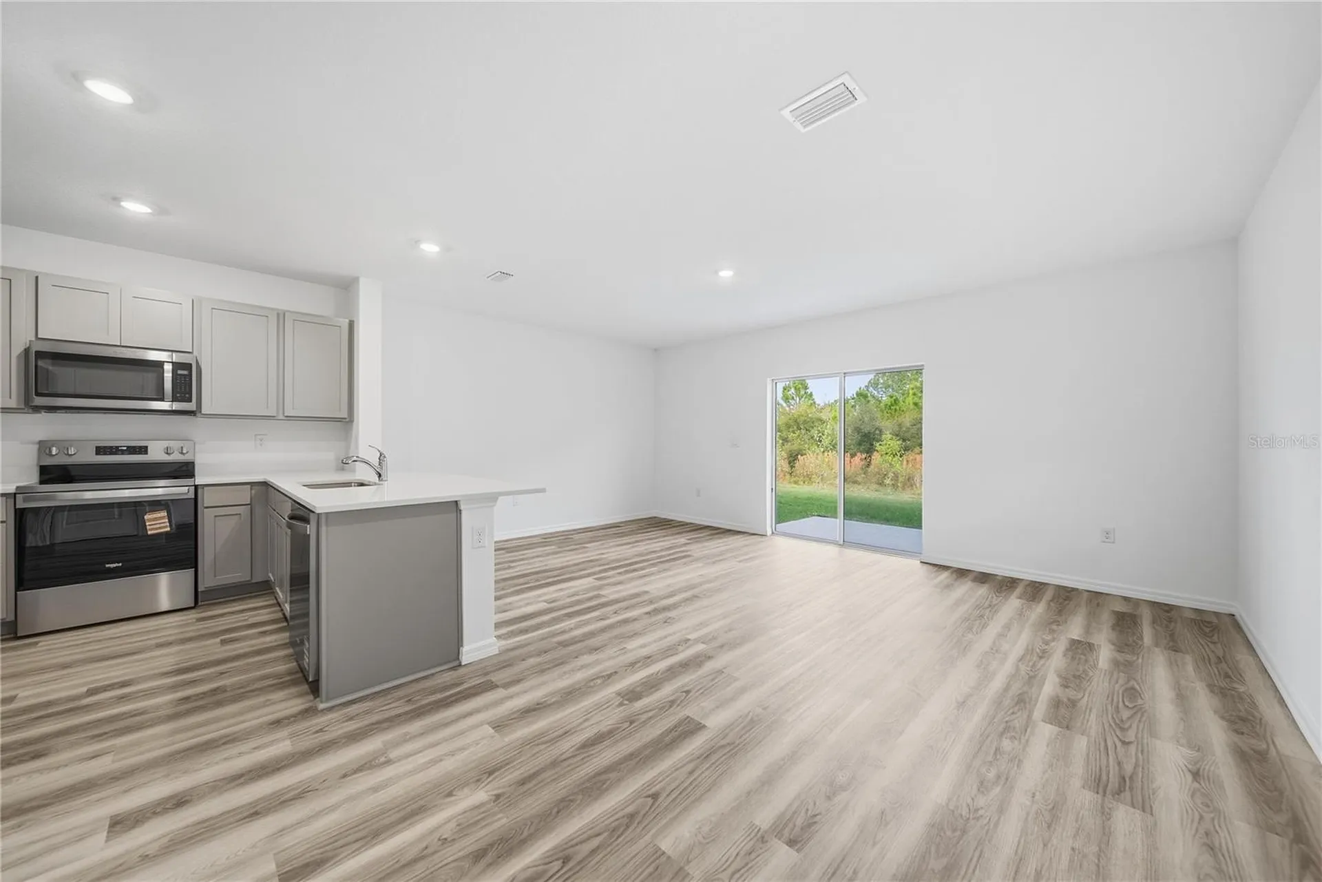 32497 Midsummer Night Lane Wesley Chapel FL 33543