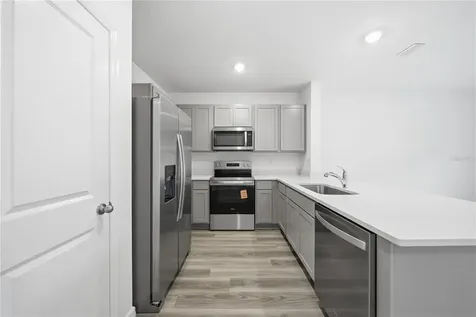 32497 Midsummer Night Lane Wesley Chapel FL 33543