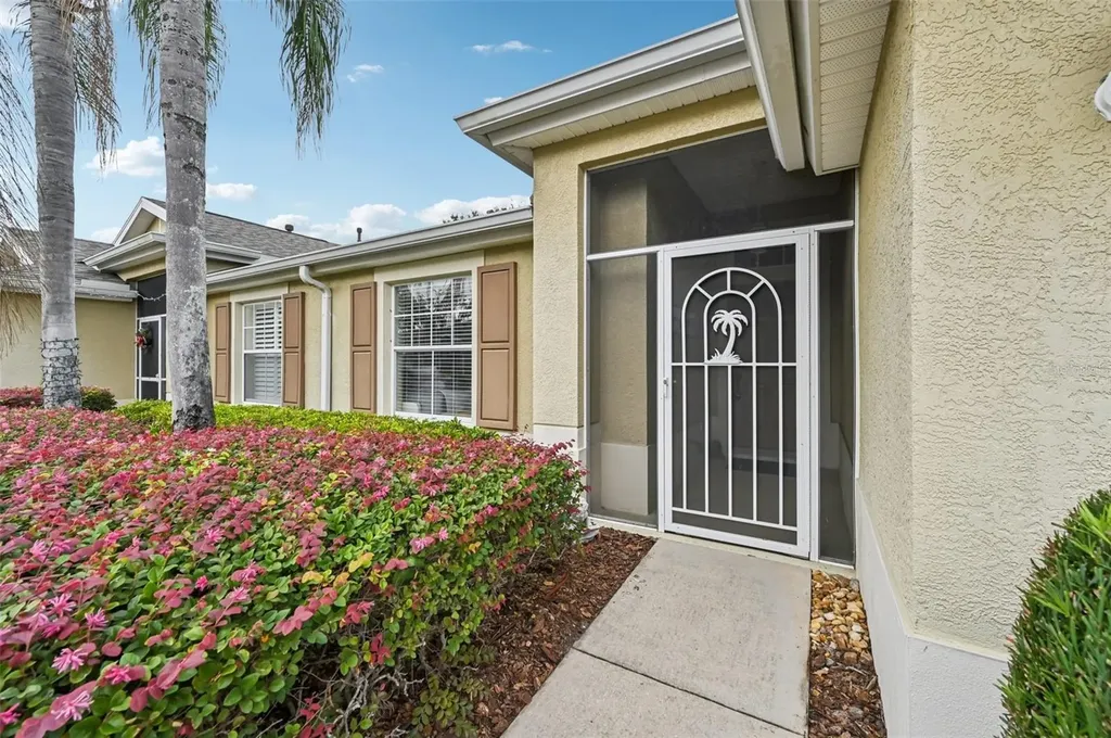 2103 Grantham Greens Drive Sun City Center FL 33573