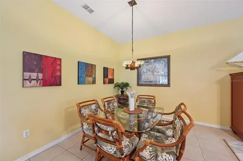 2103 Grantham Greens Drive Sun City Center FL 33573
