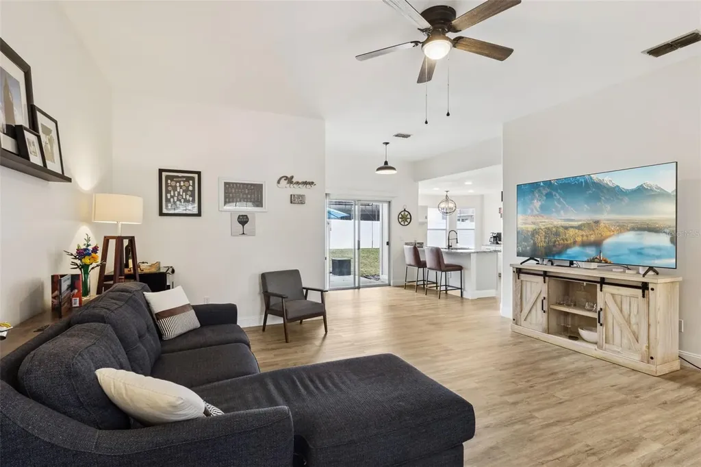 1724 Dorset Drive Mount Dora FL 32757