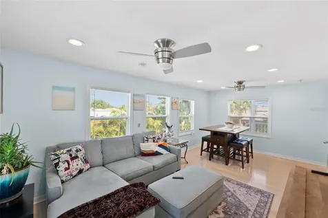 204 44th Avenue St Pete Beach FL 33706