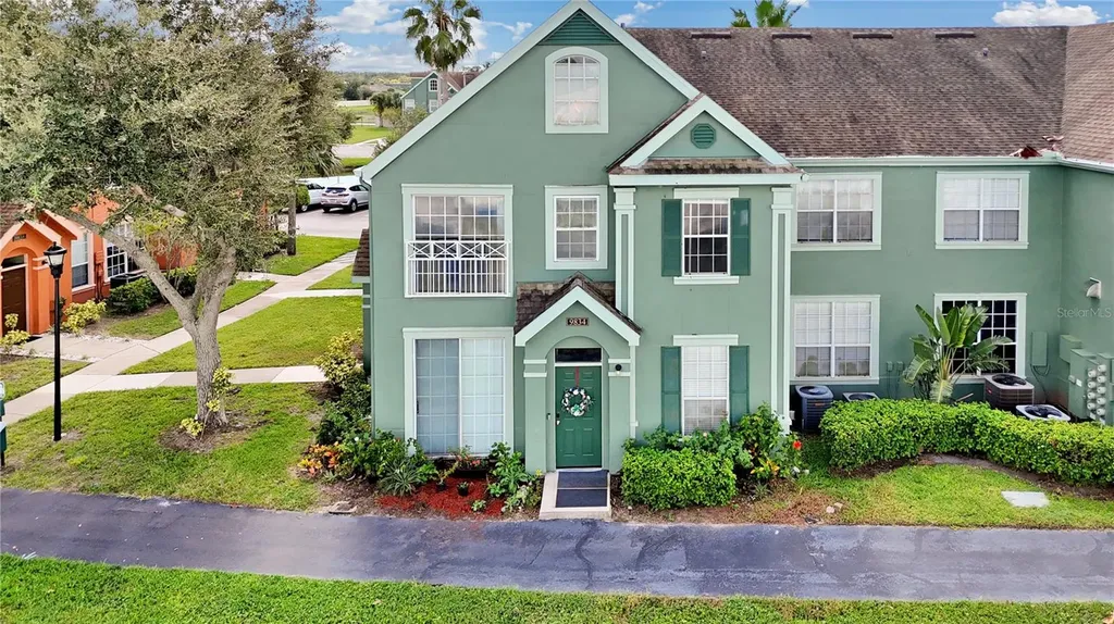 9834 Lake Chase Island Way Tampa FL 33626