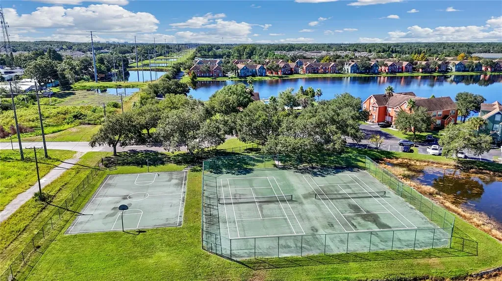 9834 Lake Chase Island Way Tampa FL 33626