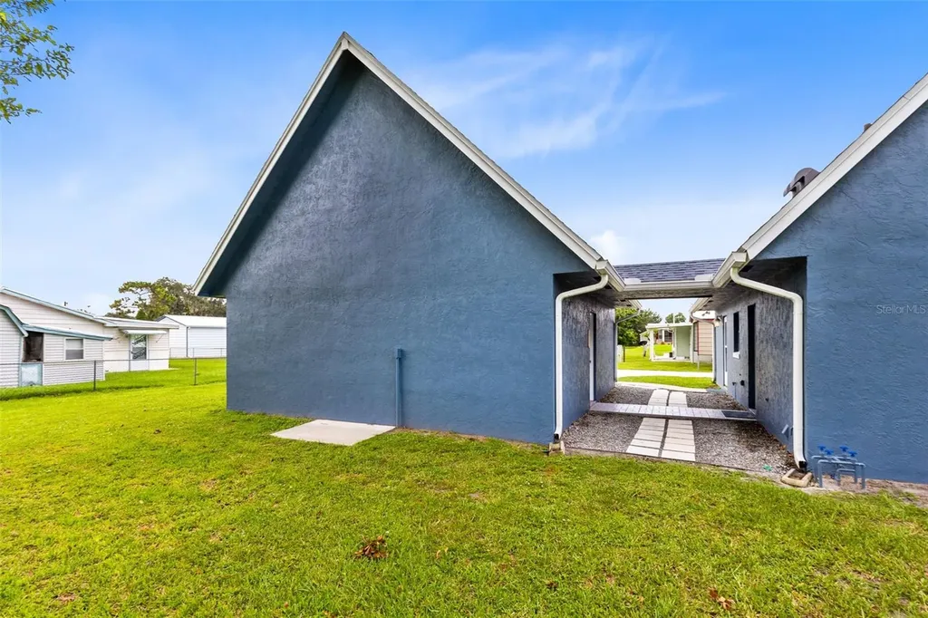435 Lantern Drive Kenansville FL 34739