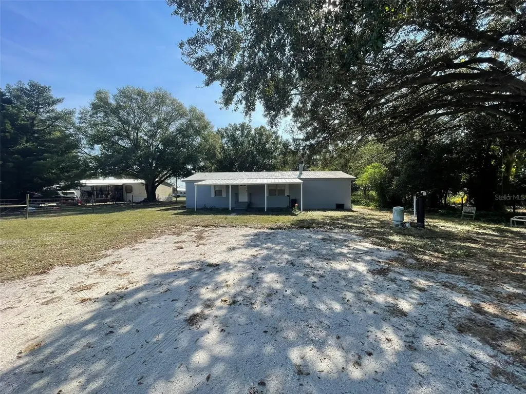 2089 SE Airport Estates Street Arcadia FL 34266