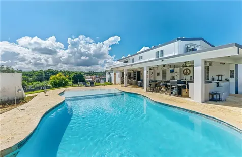 1 Pinar Del Mar Street Camuy PR 00627
