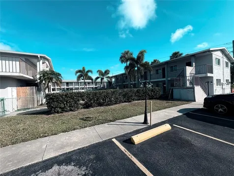 3101 Bee Ridge Road Sarasota FL 34239