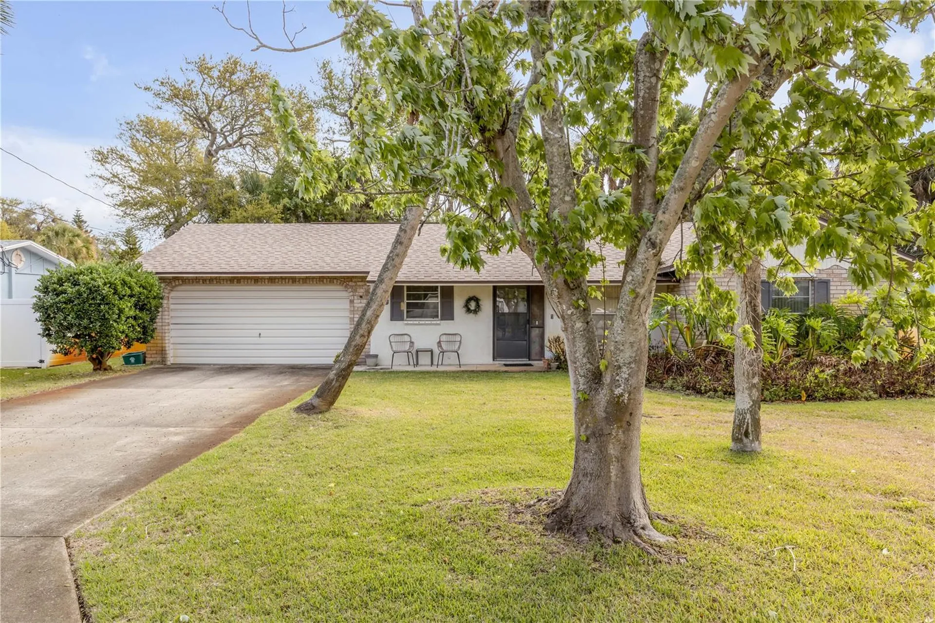 805 S Cooper Street New Smyrna Beach FL 32169