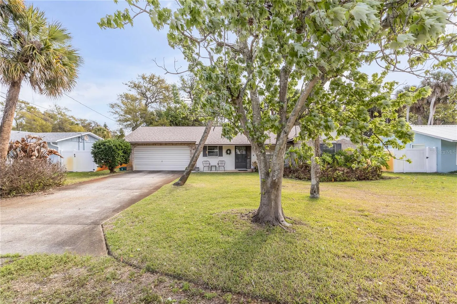 805 S Cooper Street New Smyrna Beach FL 32169