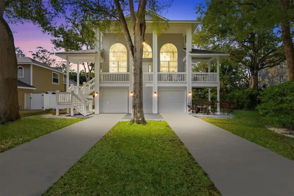 385 N Carolina Avenue Palm Harbor FL 34683