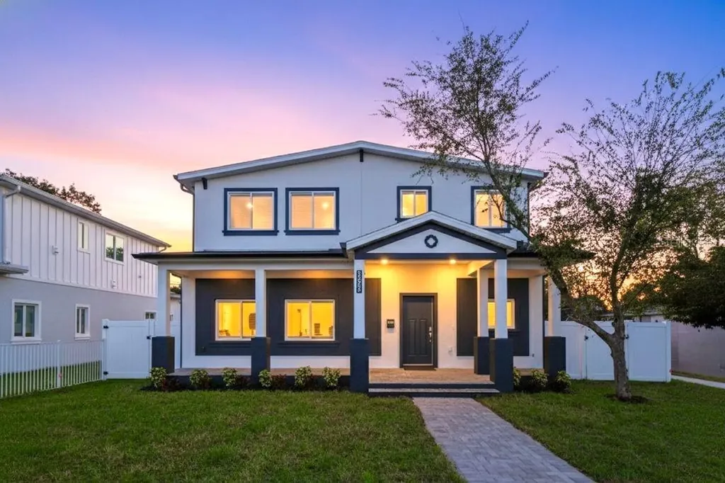 2540 34th Avenue N St Petersburg FL 33713