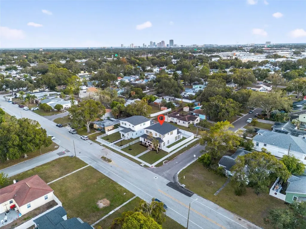 2540 34th Avenue N St Petersburg FL 33713