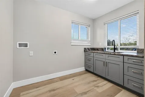 2540 34th Avenue N St Petersburg FL 33713