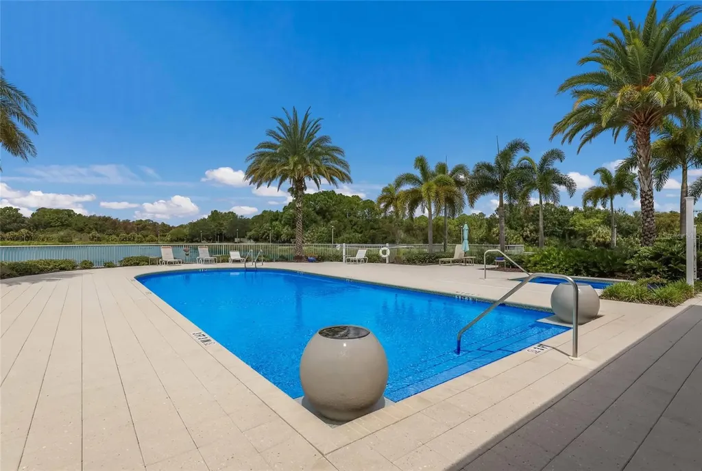 10520 Boardwalk Loop Bradenton FL 34202