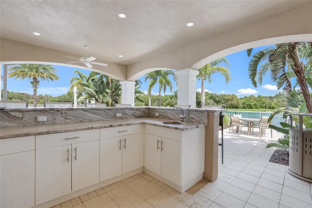 10520 Boardwalk Loop Bradenton FL 34202