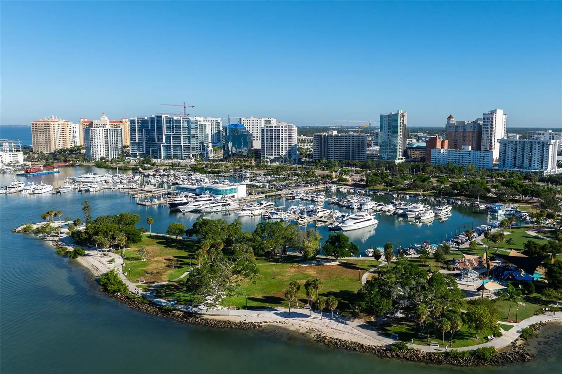 526 N Spoonbill Drive Sarasota FL 34236