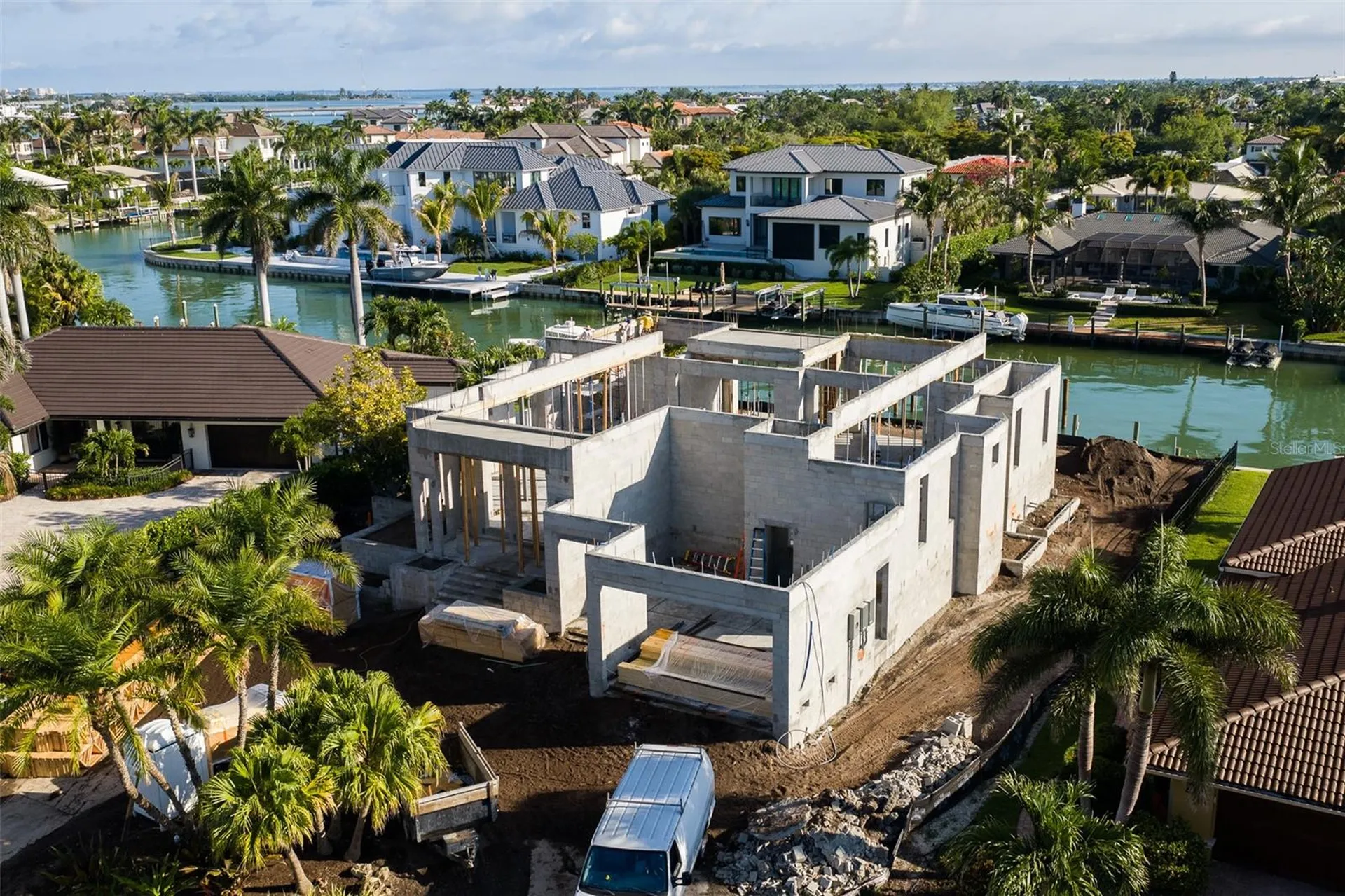 526 N Spoonbill Drive Sarasota FL 34236