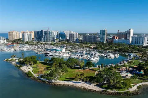 526 N Spoonbill Drive Sarasota FL 34236