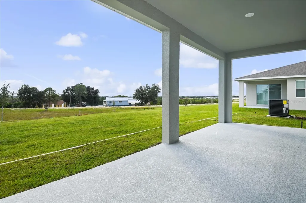 1272 Daisy Hill Avenue Dundee FL 33838