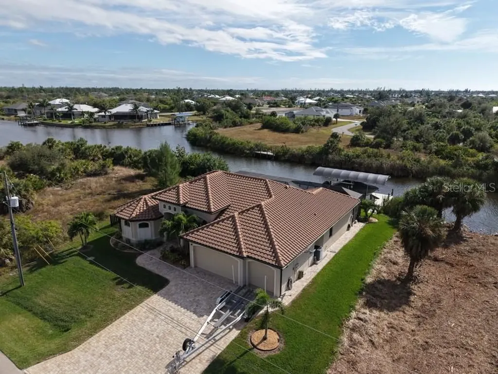 9572 President Circle Port Charlotte FL 33981
