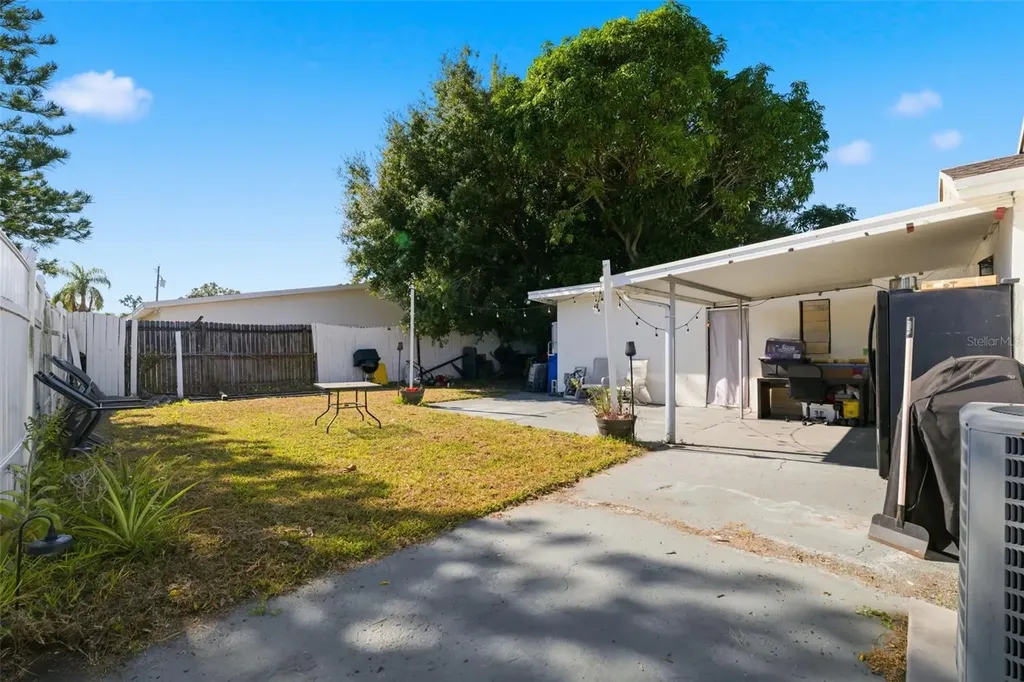 3310 W Beach Street Tampa FL 33607