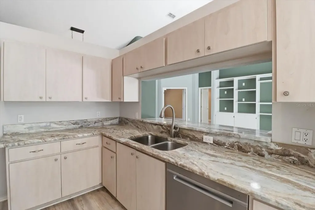 1852 W Ivorywood Drive Beverly Hills FL 34465