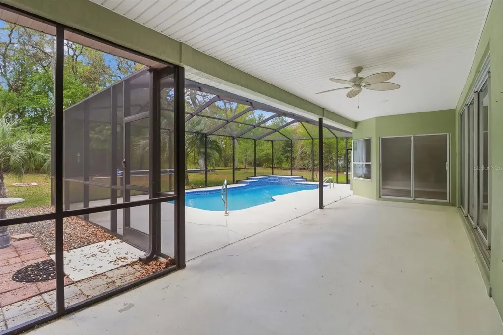 1852 W Ivorywood Drive Beverly Hills FL 34465