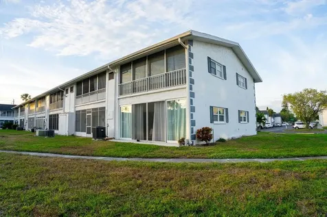 304 46th Avenue Terrace W Bradenton FL 34207