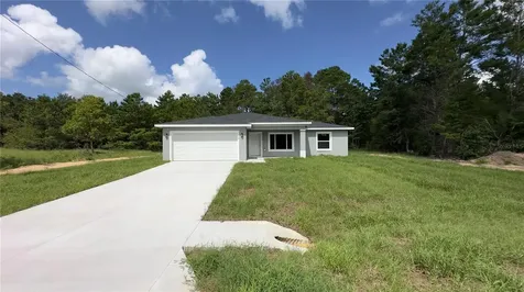122 Malauka Loop Ocklawaha FL 32179