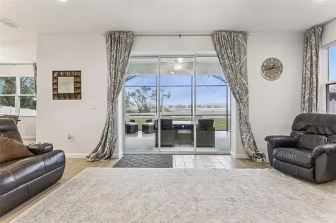 594 Via Bella Court Howey In The Hills FL 34737