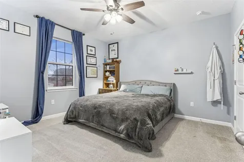 594 Via Bella Court Howey In The Hills FL 34737