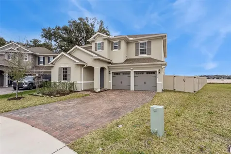 594 Via Bella Court Howey In The Hills FL 34737