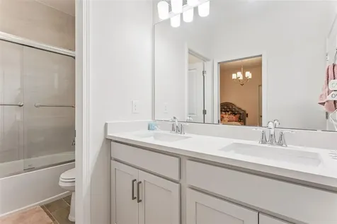 594 Via Bella Court Howey In The Hills FL 34737