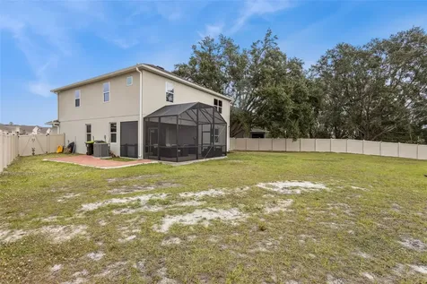594 Via Bella Court Howey In The Hills FL 34737