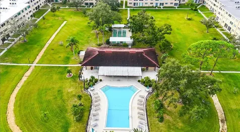 5095 Bay Street NE St Petersburg FL 33703